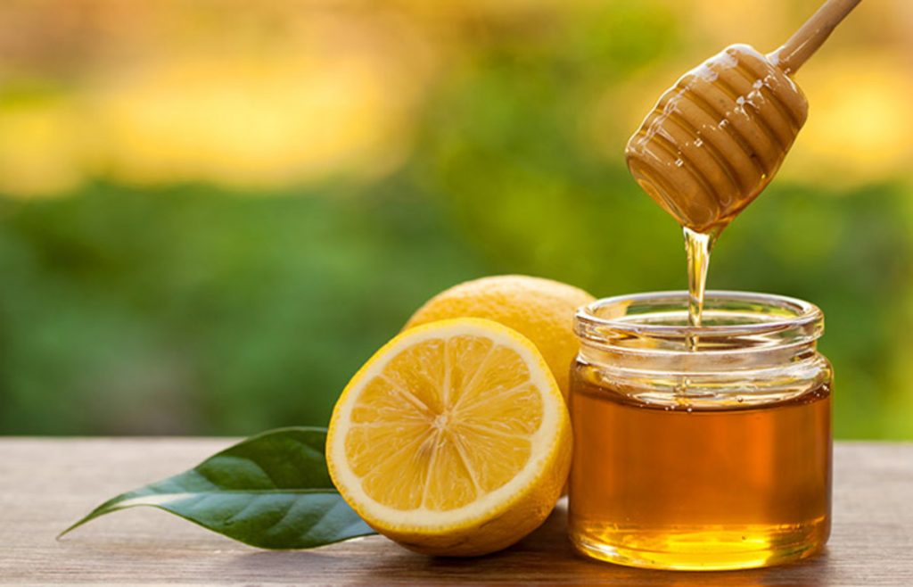 Lemon and honey face mask